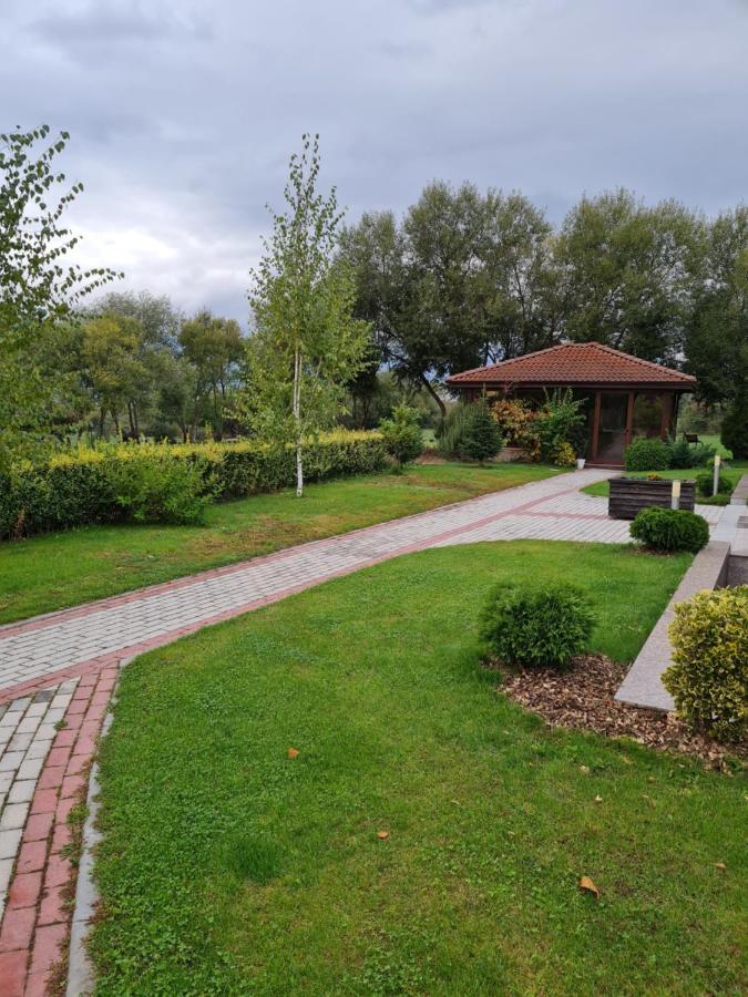 Guesthouse Green Fields جارمين المظهر الخارجي الصورة