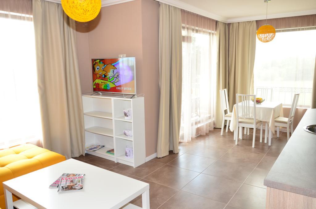 Guesthouse Green Fields جارمين المظهر الخارجي الصورة