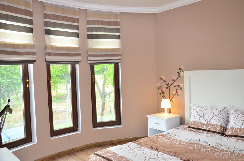 Guesthouse Green Fields جارمين المظهر الخارجي الصورة